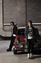 北条司（左）と小室哲哉（右）。