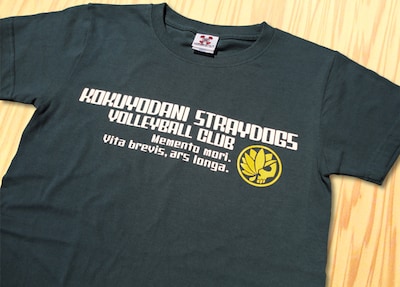 「Memento mori」Tシャツのフロント。