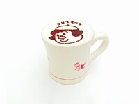 ジャイ子のラテアートが楽しめる「カフェラテ」。