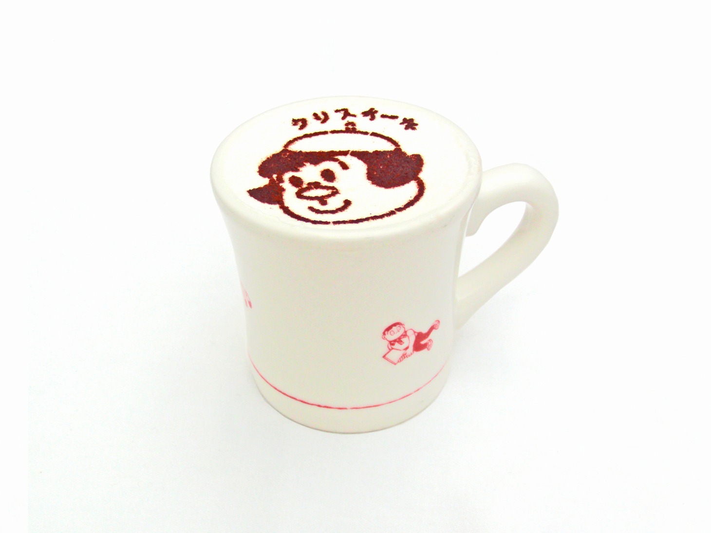 ジャイ子のラテアートが楽しめる「カフェラテ」。