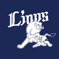 「ジャングル大帝」と西武ライオンズのコラボTシャツ（背番号なし）前面のイラスト (C)SEIBU LIONS (C)TEZUKA PRODUCTIONS