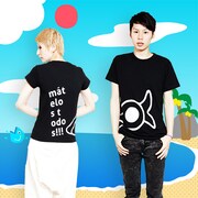 「ブッコTシャツ」の黒。
