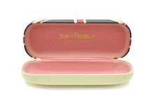 琴吹紬モデルのメガネケース。(C)かきふらい・芳文社/桜高軽音部