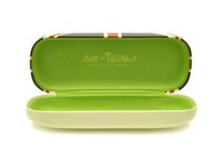 真鍋和モデルのメガネケース。(C)かきふらい・芳文社/桜高軽音部