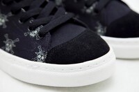 「ワンピース FLAG ONE スニーカー [UBIQ]（ブラック）」(C)尾田栄一郎／集英社・フジテレビ・東映アニメーション