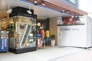 ルミネマン渋谷店での展示の様子。