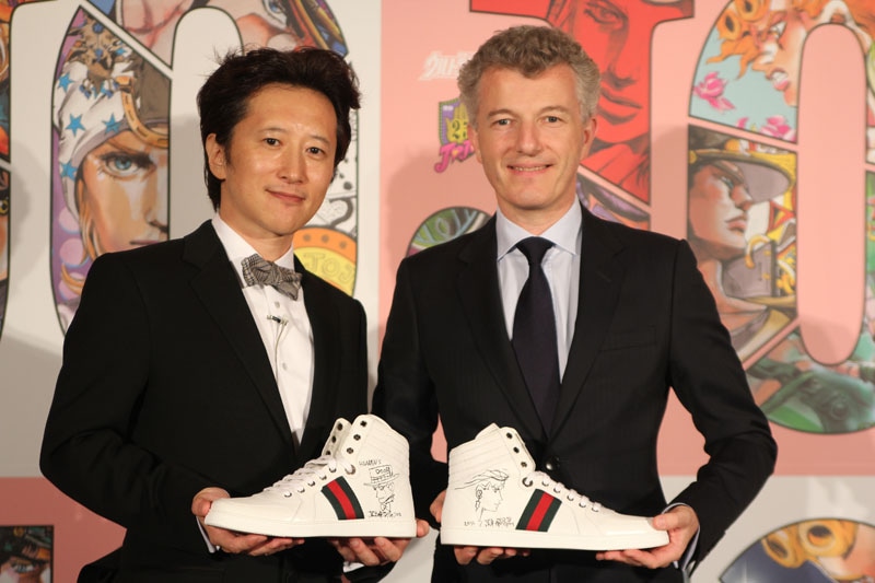 荒木飛呂彦とGUCCI JAPAN CEO クリストフ・ドュ・プゥス氏。