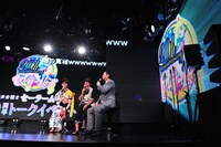 ユーザーから寄せられた質問に回答する場面も。