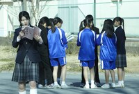 映画「鈴木先生」より。(C)武富健治／双葉社 (C)映画「鈴木先生」製作委員会