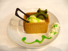 マジックアイスで販売される「緑間のリアカーアイスなのだよ」。(C)藤巻忠俊/集英社・黒子のバスケ製作委員会