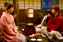 映画「るろうに剣心」場面写真。(C)和月伸宏／集英社　(C)2012「るろうに剣心」製作委員会