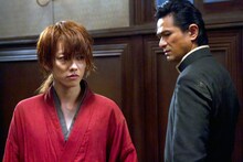 映画「るろうに剣心」場面写真。(C)和月伸宏／集英社　(C)2012「るろうに剣心」製作委員会