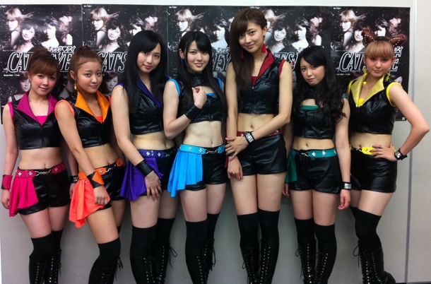舞台「キャッツ♥アイ」に出演する劇団ゲキハロの7名。