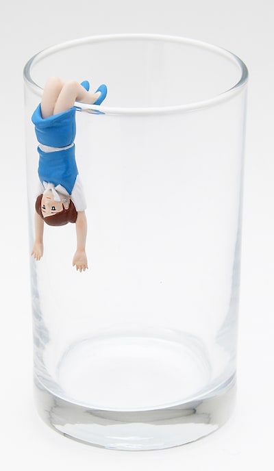 「コップのフチに舞い降りた天使 コップのフチ子」(C)タナカカツキ2012／KITAN CLUB