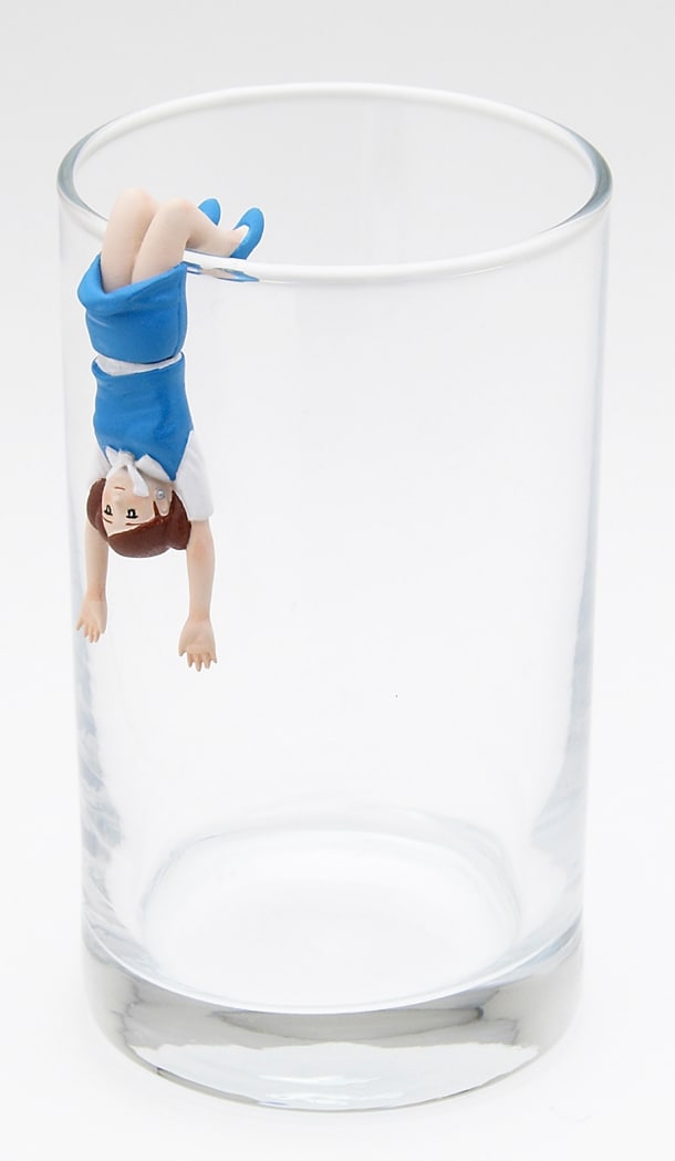 「コップのフチに舞い降りた天使 コップのフチ子」(C)タナカカツキ2012／KITAN CLUB