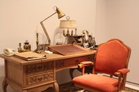岸辺露伴の仕事机も再現された。