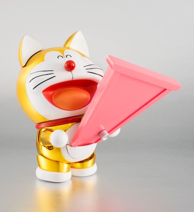 「ROBOT魂 ドラえもん（2112ver.）」は全高約100mm。※画像は試作品のものです。実際の商品の仕様と異なる場合があります。(C)藤子プロ・小学館・テレビ朝日・シンエイ・ADK