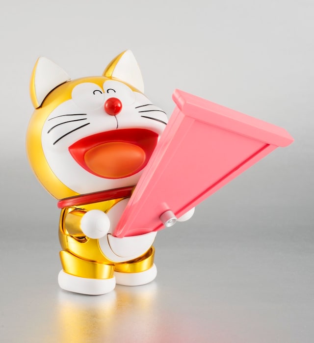 「ROBOT魂 ドラえもん（2112ver.）」は全高約100mm。※画像は試作品のものです。実際の商品の仕様と異なる場合があります。(C)藤子プロ・小学館・テレビ朝日・シンエイ・ADK