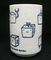 「ひらめきはつめちゃん 湯のみ」価格は1000円。