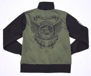 「バイオハザード」オリジナルジャージのクリスVer.。(c)CAPCOM CO., LTD. ALL RIGHTS RESERVED.