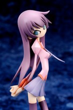 「化物語 戦場ヶ原ひたぎ ウエダハジメVer.」(C)西尾維新／講談社・アニプレックス・シャフト