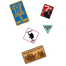 H賞「トランジットステッカーセット」のうち1種。(C)荒木飛呂彦＆LUCKY LAND COMMUNICATIONS／集英社