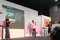 トークイベント「『ベルセルクラジオ 鷹の団勧誘部』出張版」の様子。会場には350人のファンが詰めかけた。