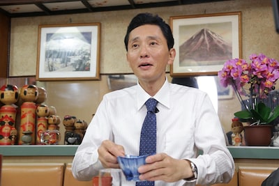 ドラマ「孤独のグルメ Season2」のワンシーン。「Season2」では舞台が広がり、五郎の地方出張も予定されている。