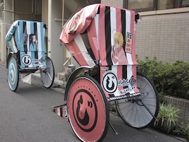 「じょしらく」&桃黒亭一門の人力車が浅草・秋葉原に登場