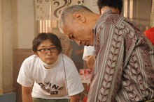 ドラマ「ボーイズ・オン・ザ・ラン」花沢健吾出演シーンの場面写真。