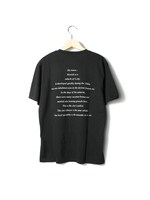 新作のTシャツ「MORIOH TOWN　SYMBOL」。価格は5250円。(C)LUCKY LAND COMMUNICATIONS / 集英社