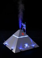 「ヱヴァンゲリヲンネルフ本部加湿器」（c）カラー