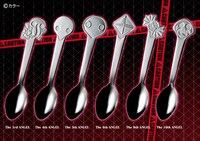 第3・第4・第5・第6・第8・第10の使徒をかたどったスプーン。（c）カラー