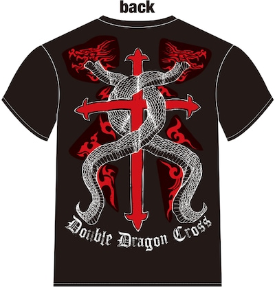 「囚人リク」Tシャツのブラック。バックにはレノマのタトゥーがプリントされている。