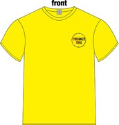 「囚人リク」Tシャツのイエロー。フロントには胸に、「PRISONER RIKU」の文字がワンポイントでプリントされている。