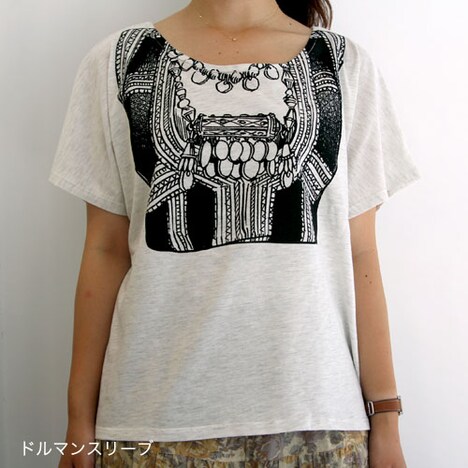 乙嫁描き込みT「ベスト柄」。価格は3780円。