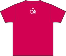 武梨えりがイラストを描いたTシャツ「Everyday」背面（ホットピンク）。