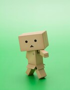 「よつばと」ダンボープラモのミニverは関節が更に動く