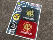 「少女ファイト」リストバンド2個＆バッジ3個がセットに