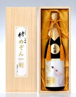 「ふじの井 大吟醸 めぞん一刻」　白無垢（c）高橋留美子／小学館