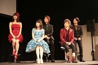 「TVアニメ『マギ』前夜祭-マハラガーン-」のステージに登壇するゲストたち。