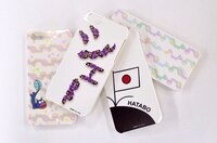 赤塚不二夫作品のiPhone5ケース。（c）赤塚不二夫／ぴえろ