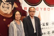 写真左より水野英子、鈴木伸一。