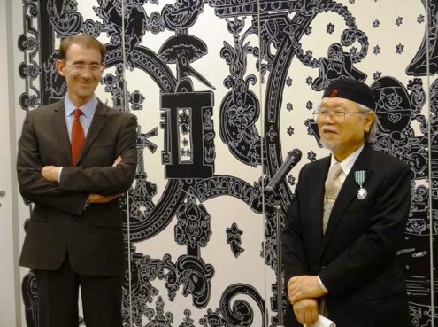 叙勲式の様子。