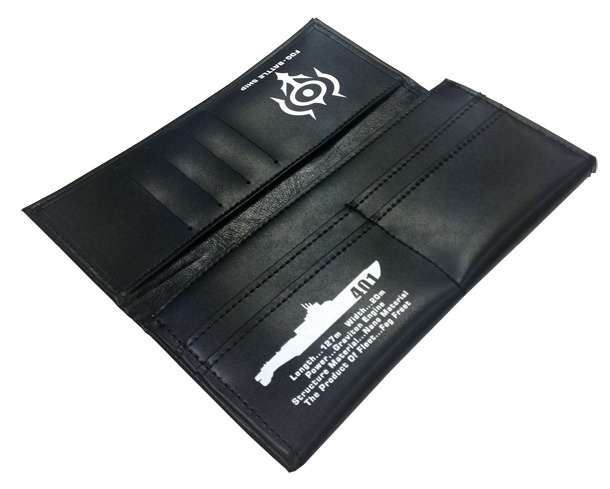 実費頒布にて応募者全員サービスされる特製の「蒼き鋼のアルペジオ」財布。