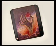 牛革マウスパッドは2100円。（c）三浦建太郎(スタジオ我画)/白泉社