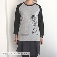 「ポップコーンキャッチ ラグランTシャツ 受け」のグレー。サイズはS。