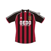 ETUレプリカホームジャージーの半袖のフロント。1万3650円。