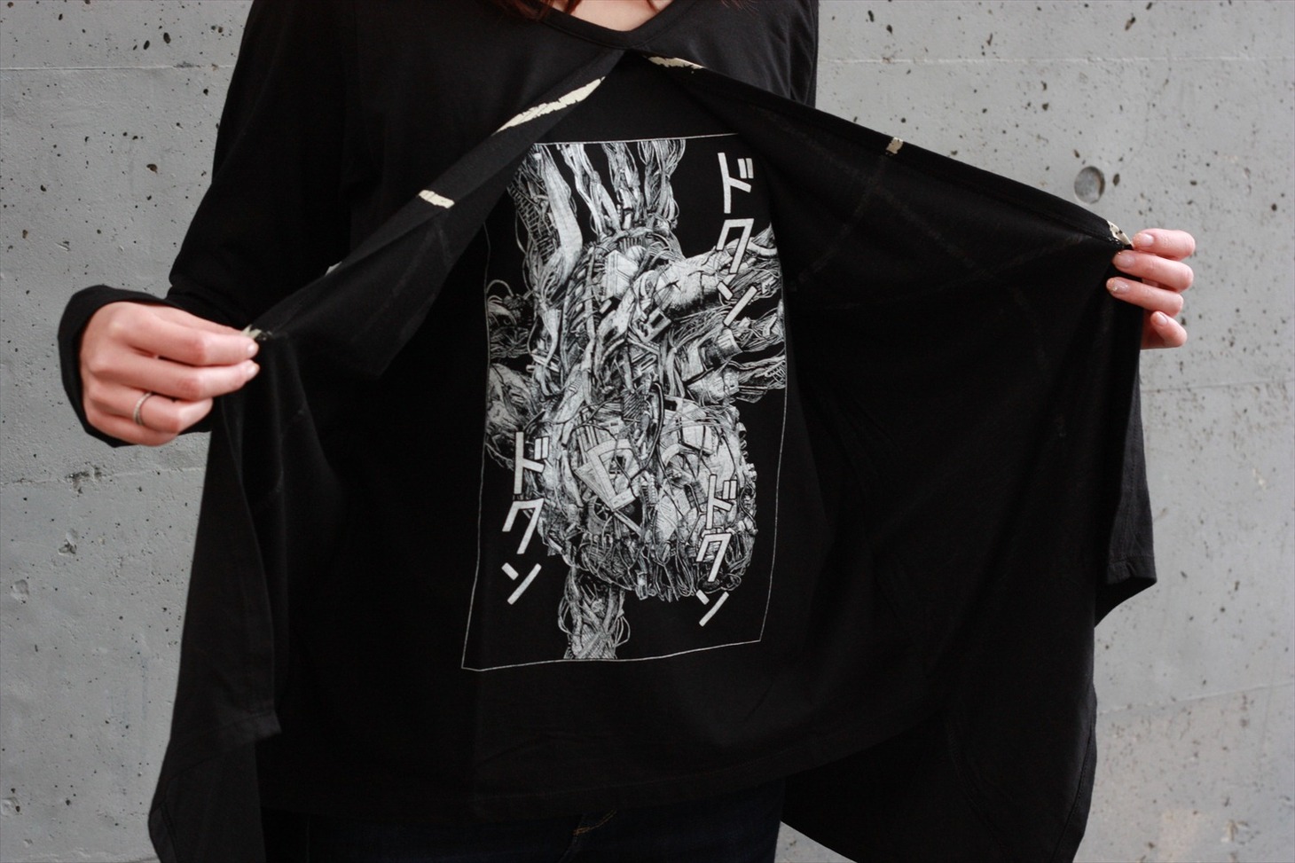 「ライチ☆光クラブ 心臓ロングＴシャツ」ブラック