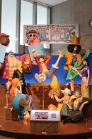 単行本61巻を再現したフィギュア。